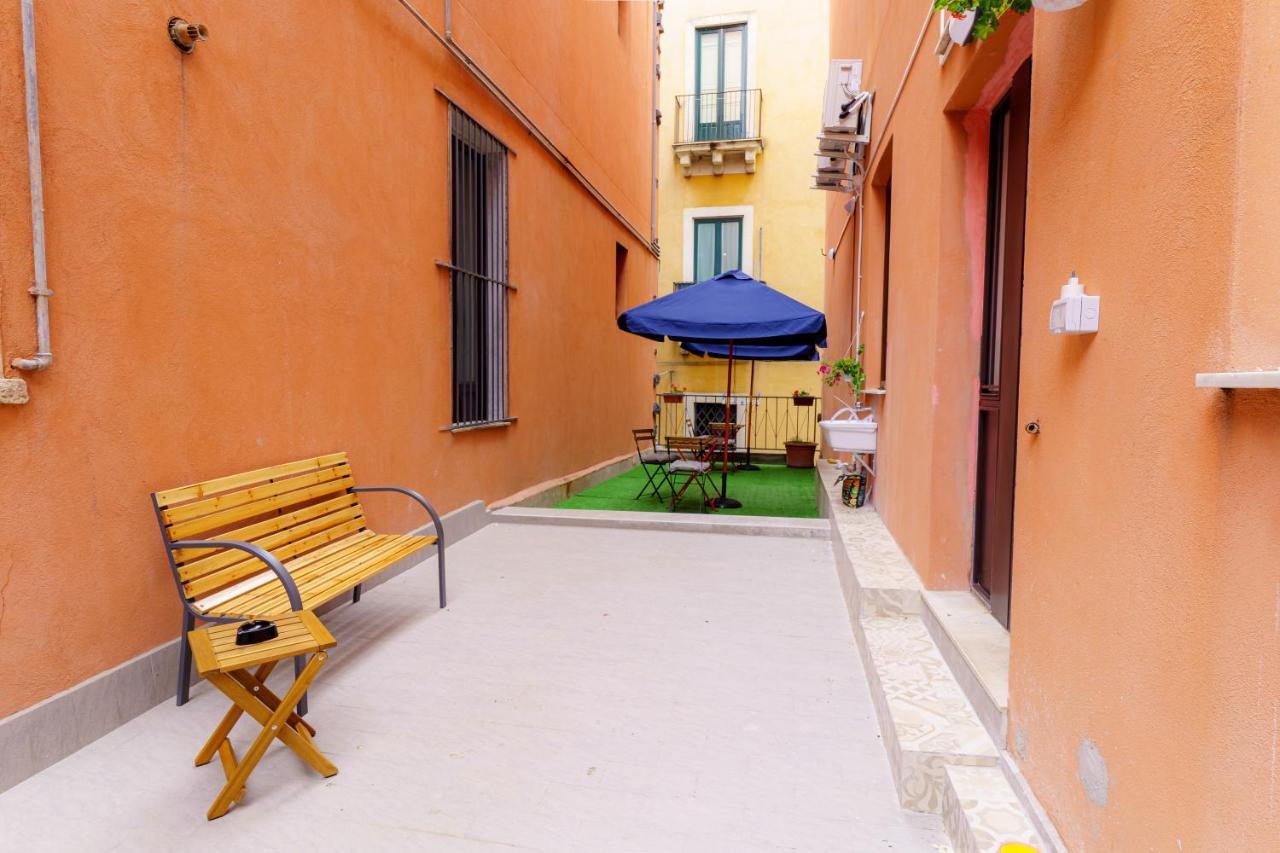 Casta Diva Holiday Rooms Catania Ngoại thất bức ảnh