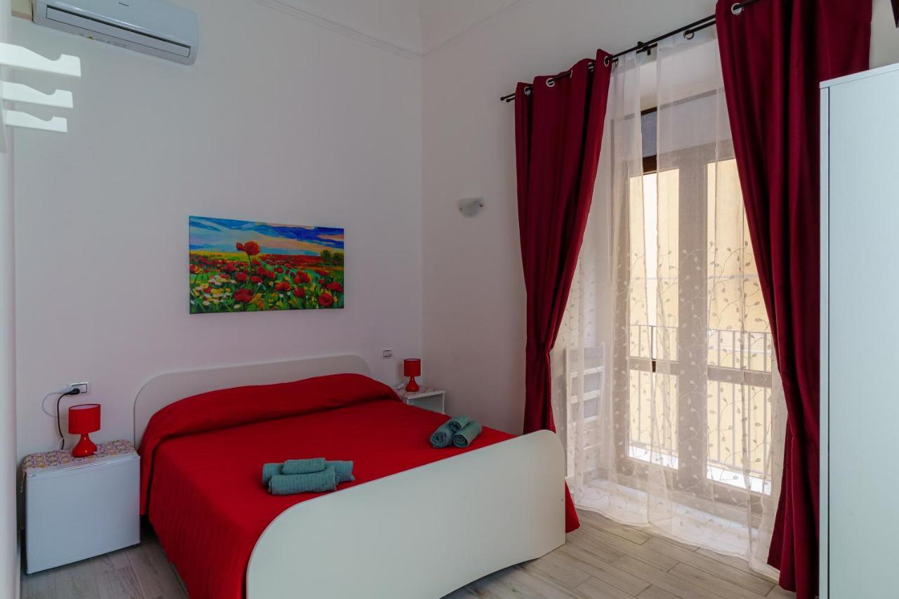 Casta Diva Holiday Rooms Catania Ngoại thất bức ảnh